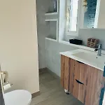Hébergement de vacances Maison 2 - Parking- Piscine Collective - Clim Rdc - Wifi *
