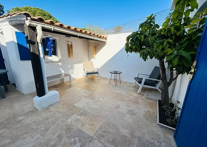 Vakantiehuis Maison 2 - Parking- Piscine Collective - Clim Rdc - Wifi *